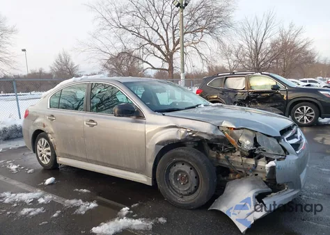 2010 Subaru Legacy 2.5I из США, поврежденный, VIN 4S3BMBA6XA3234268